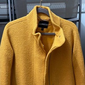 Mustard coat